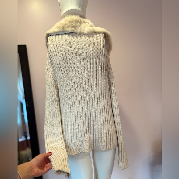 Knit Sweater with Fur Trim - Picture 5 of 6